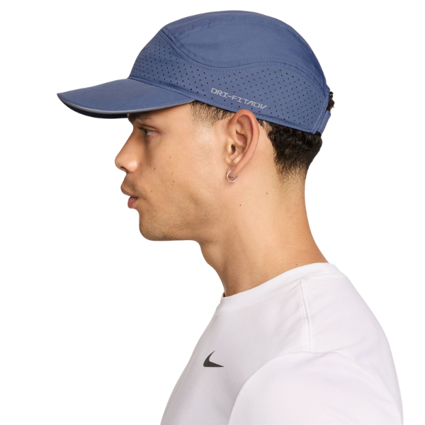 nike reflective cap