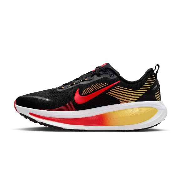 Nike Vomero 18 Black/Light Crimson - SportSA