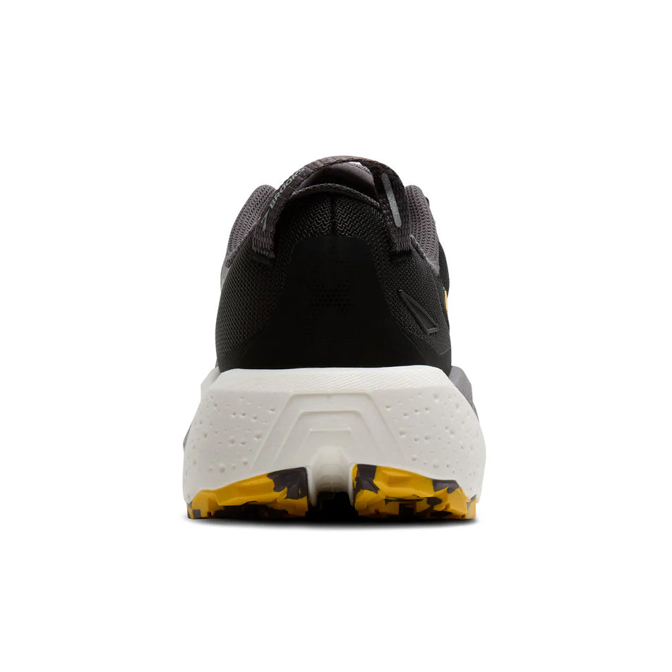 Brooks Caldera 8 Black/Rabbit/Zest