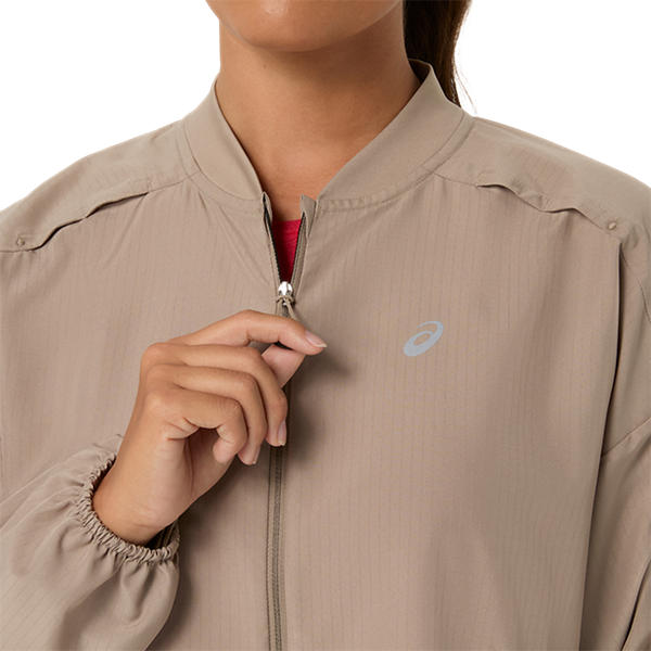 Asics Nagino Run Adjustable Jacket Greige