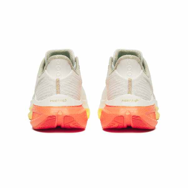 Saucony Endorphin Speed 5 Ivory/Fire