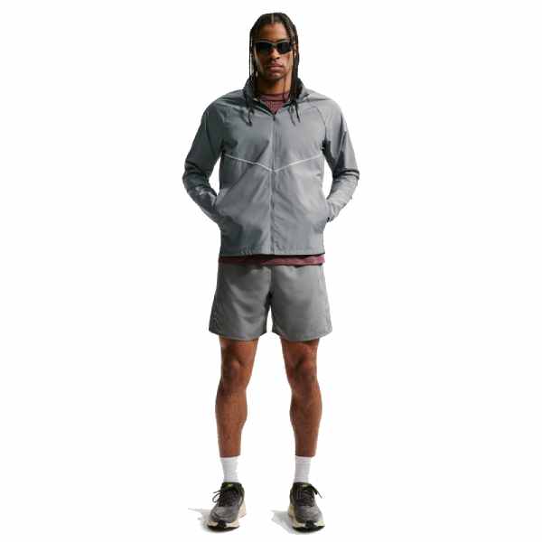 Nike Miler Repel UV Protection Running Jacket Smoke Grey