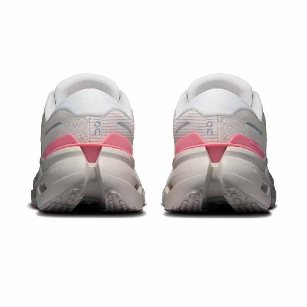 On Cloudrunner 3 Oyster | Camellia