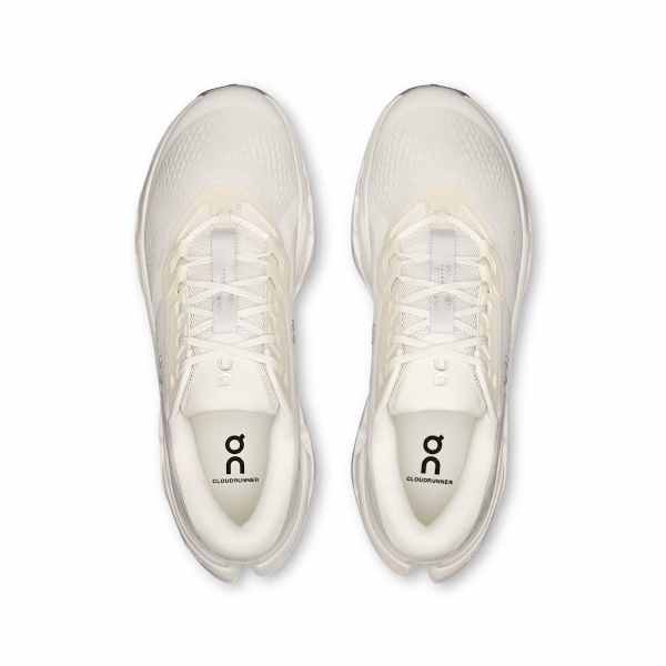 On Cloudrunner 3 White | Glacier