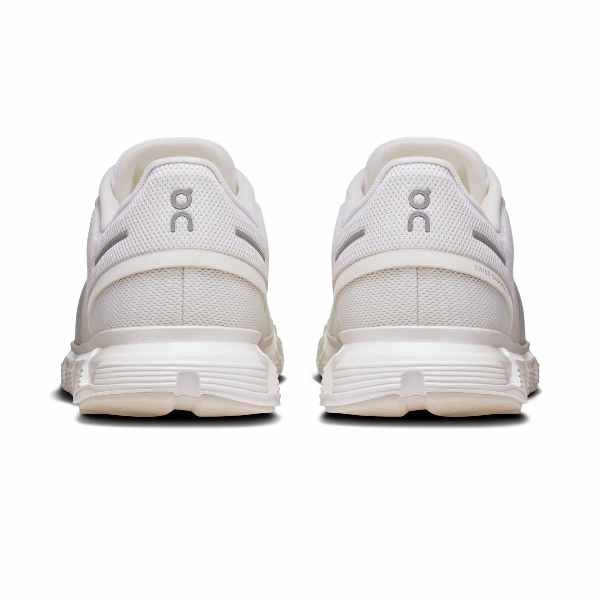 On Cloud 6 White | White