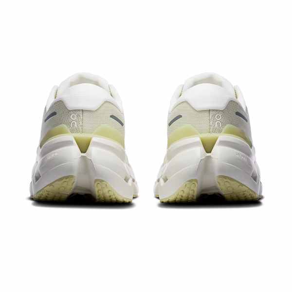 On Cloudrunner 3 Seedling | Ivory