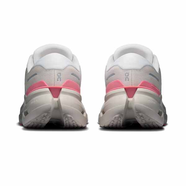 On Cloudrunner 3 Oyster | Camellia