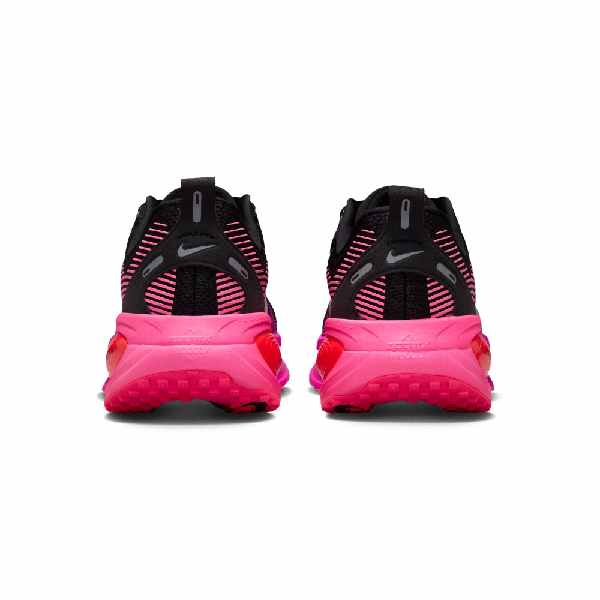 Nike Vomero 18 Black/Hyper Pink/Laser Crimson