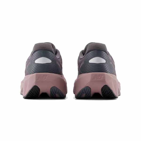 New Balance FuelCell Rebel v5 Magnet/Pebble