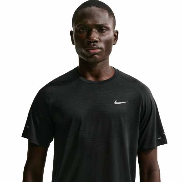 Nike Stride Dri-FIT ADV Short-Sleeve Running Top Black