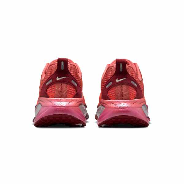 Nike Vomero 18 SE Light Redwood