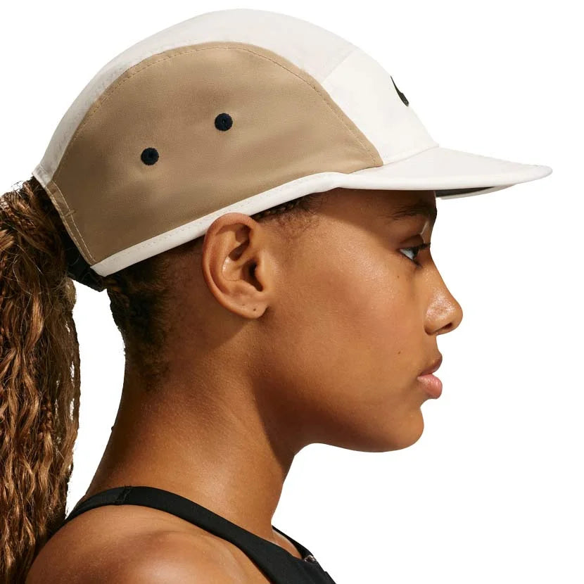 Nike Fly Dri-FIT Unstructured Swoosh Cap Light Beige
